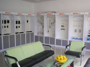 <a href='http://royalspace.cn' class='text_a'>電子鎮(zhèn)流器</a>